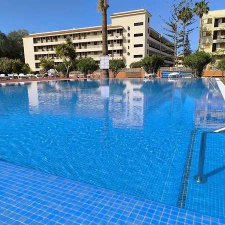 Apartment Cris Sol Poolside Los Cristianos (Tenerife)